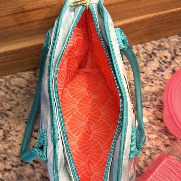 Tupperware Treasures of the Sea Lunch Set - Picture 3 of 4